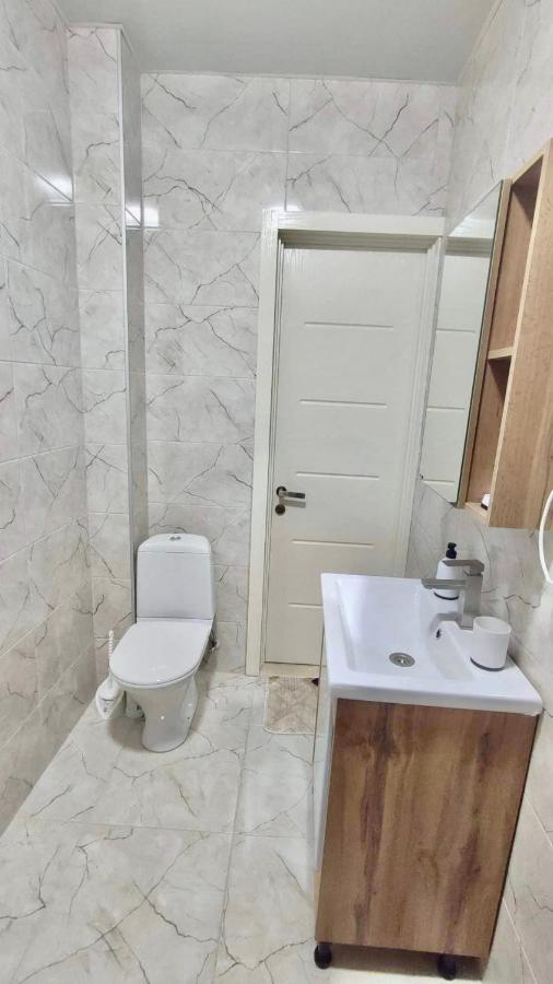 Guest House Nima Κουτάισι Εξωτερικό φωτογραφία