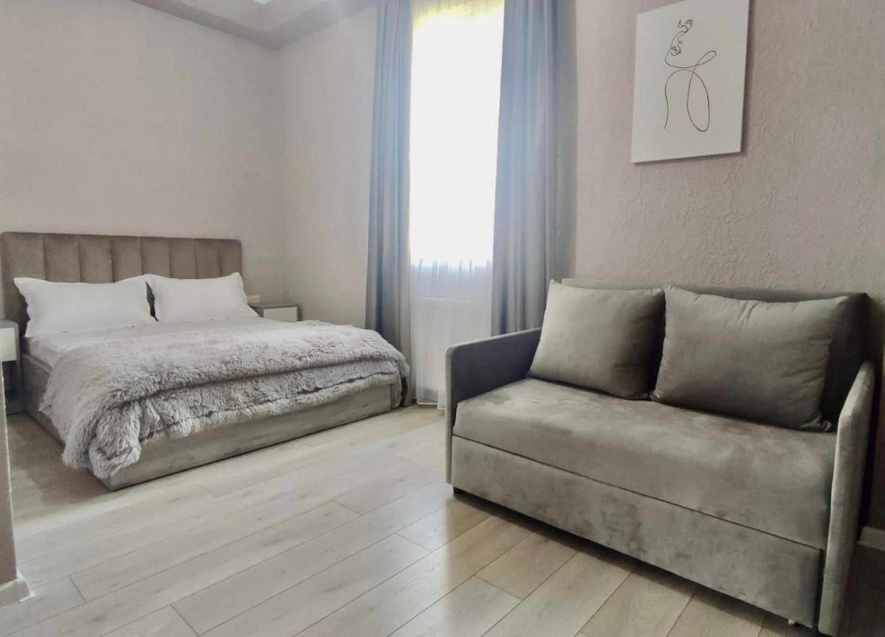 Guest House Nima Κουτάισι Εξωτερικό φωτογραφία