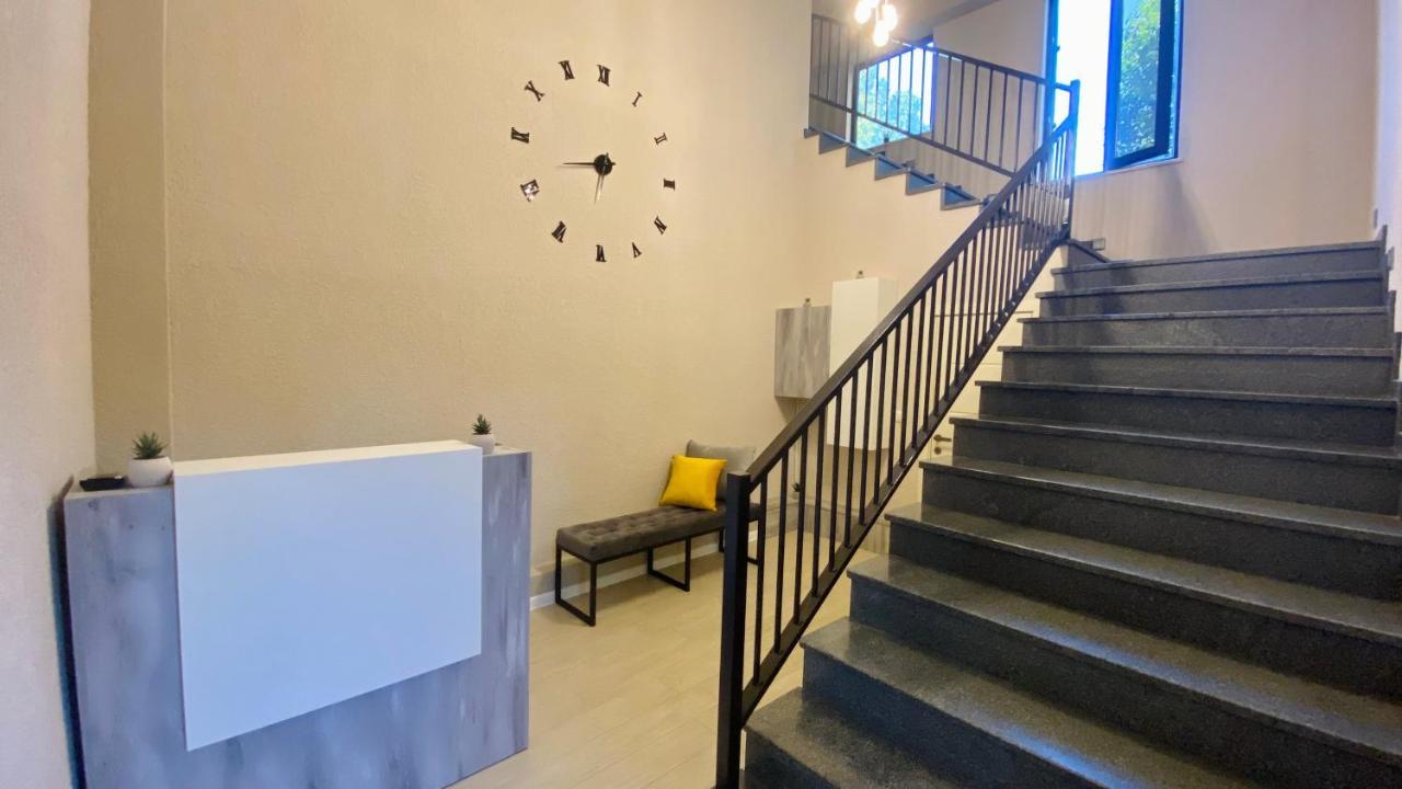 Guest House Nima Κουτάισι Εξωτερικό φωτογραφία