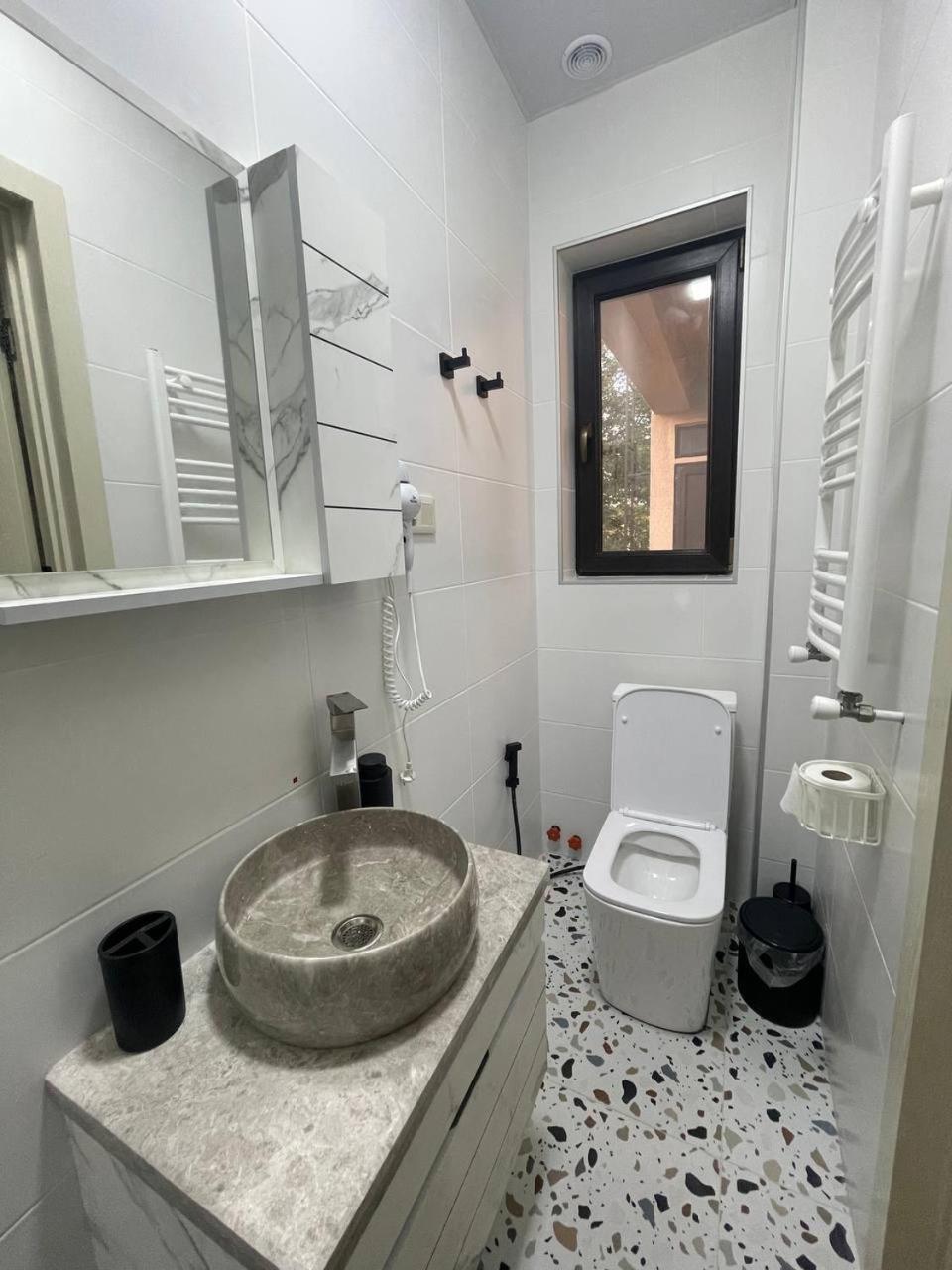 Guest House Nima Κουτάισι Εξωτερικό φωτογραφία